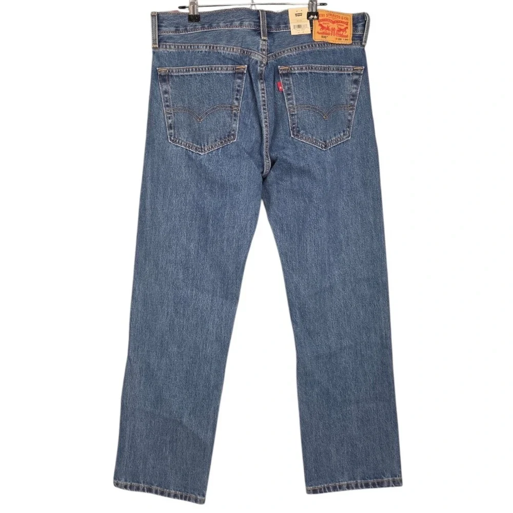 Levis 505 Regular Fit Jeans Mens 33x30 Blue Straight Leg Medium Wash Denim NEW